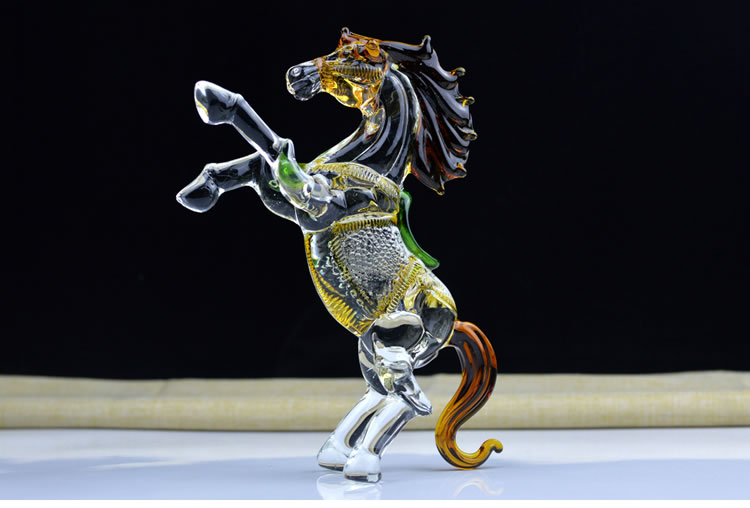 彩色鞍马-水晶马-马到成功-一马当先-走马上任